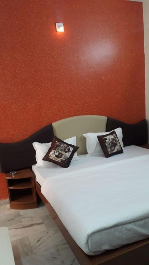 Paradise Hotel For Couples Mount Abu Buitenkant foto