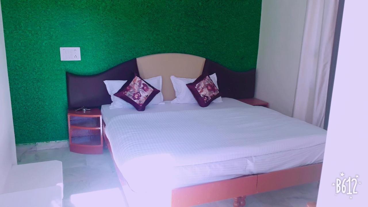 Paradise Hotel For Couples Mount Abu Buitenkant foto