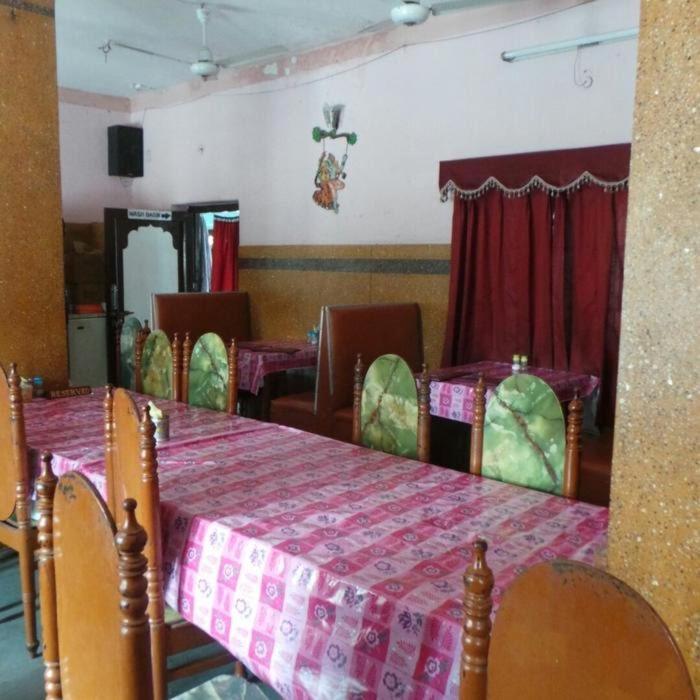 Paradise Hotel For Couples Mount Abu Buitenkant foto